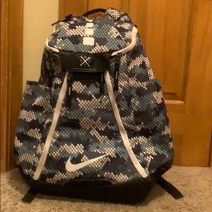 Nike Hoops Elite Max Air Team 2.0